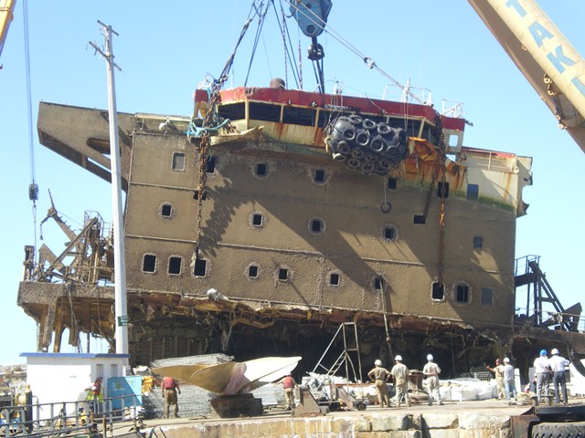 Ship dismantling